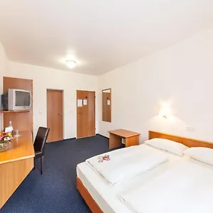 Antares 3*, Düsseldorf Duitsland